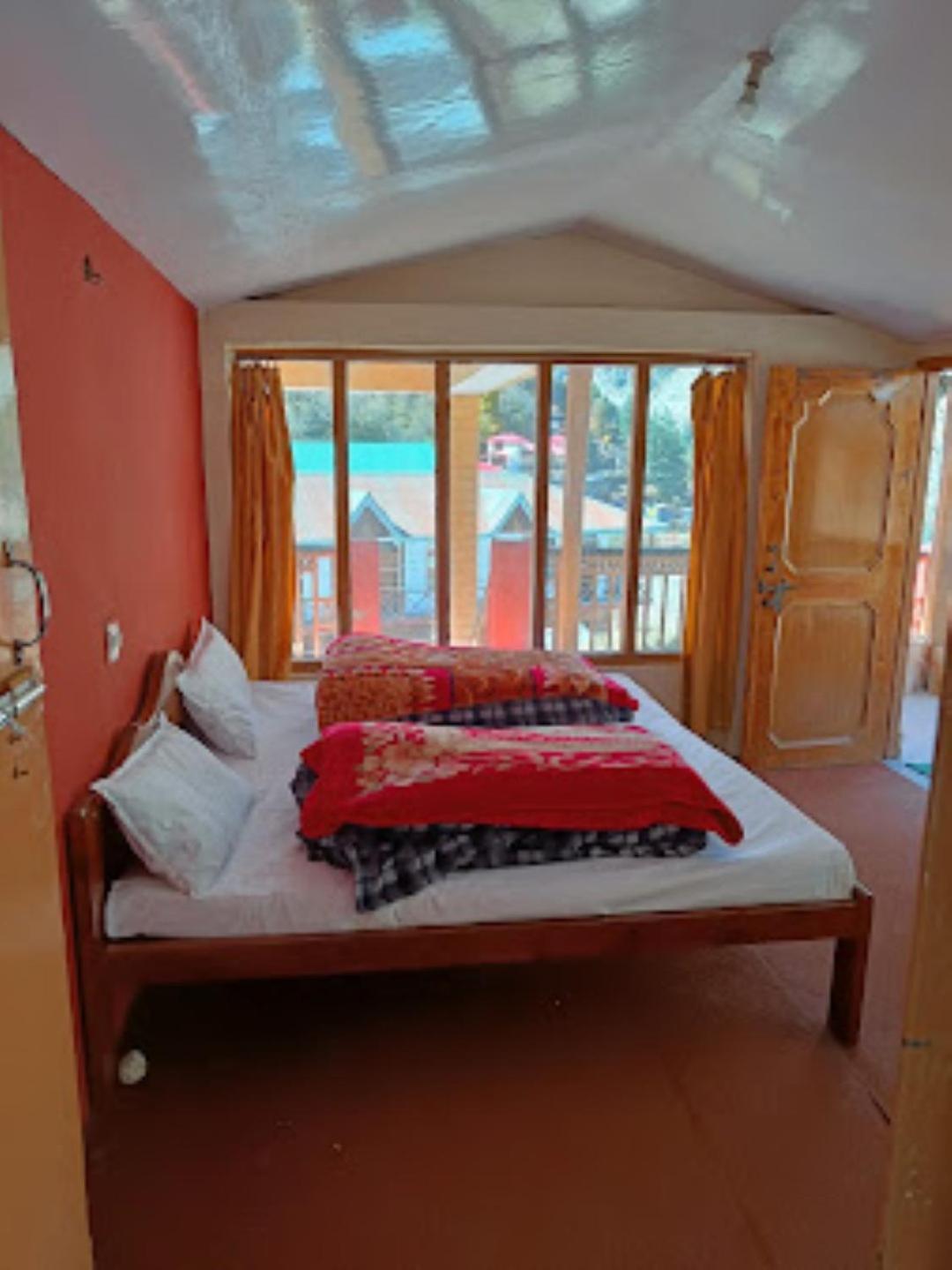 Renu Paradise , Ayodhya Hotel Buitenkant foto