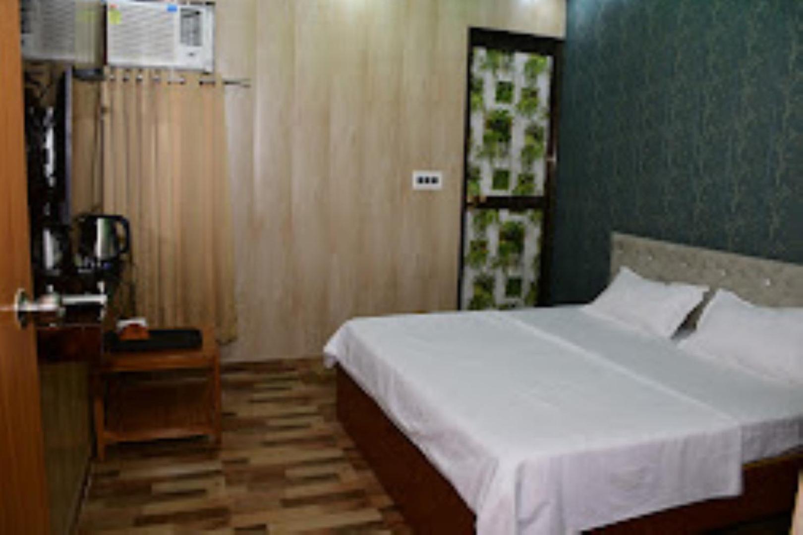 Renu Paradise , Ayodhya Hotel Buitenkant foto